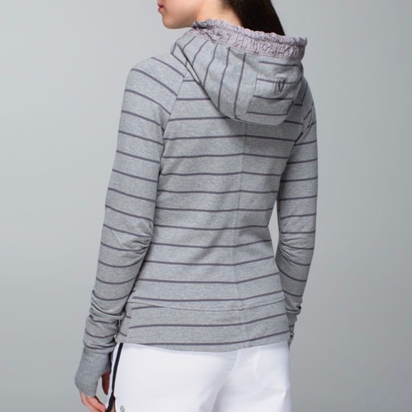 Lululemon Movement Jacket
Cayman Stripe Heathered Medium Grey / Ambient Grey - Picture 2 of 14
